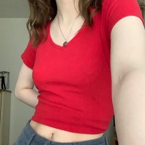 Basic red v neck top